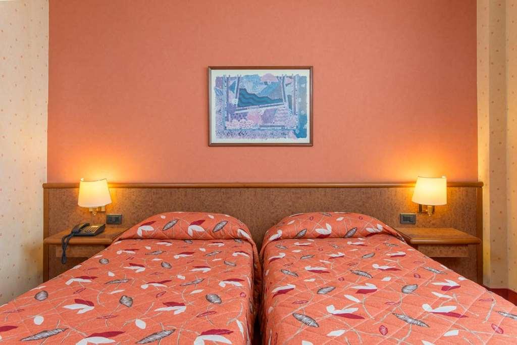 メディトゥール ホテル ポメジア ポメツィア 部屋 写真